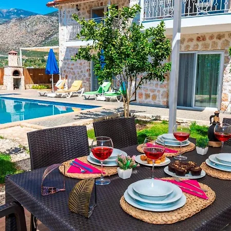 Uzumlu Village 3 Bedroom 8691