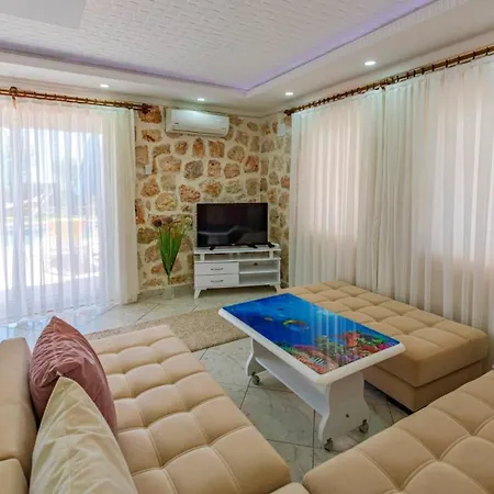 Uzumlu Village 3 Bedroom 8691