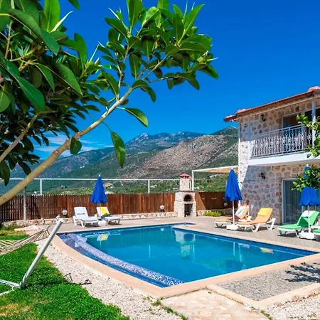 Uzumlu Village 3 Bedroom 8691 * Kalkan